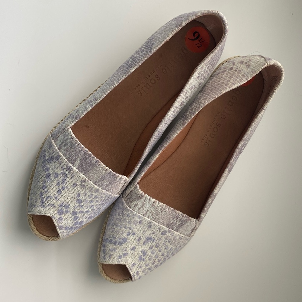 Kenneth Cole, Luci Ruffle A-Line Leather Animal Print Espadrille Wedge Shoes 9.5